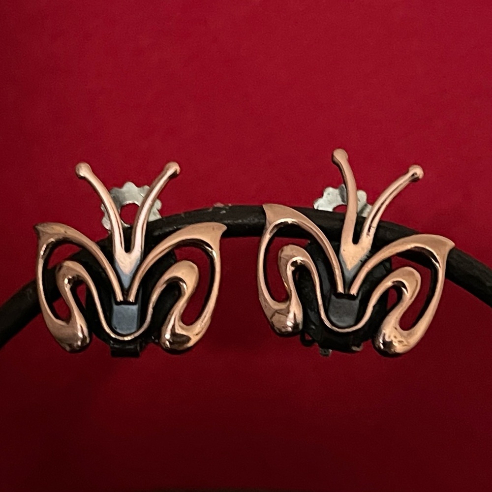 Vintage Matisse Clip on earrings copper.
